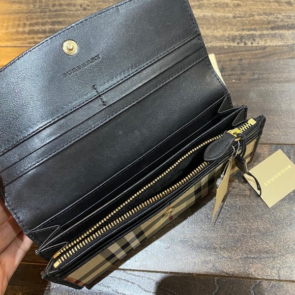 Burberry Vintage Check Continental Wallet - Picture 4 of 5